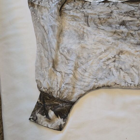 Made in Italy gauzy silk blend tunic size medium. - Picture 6 of 8